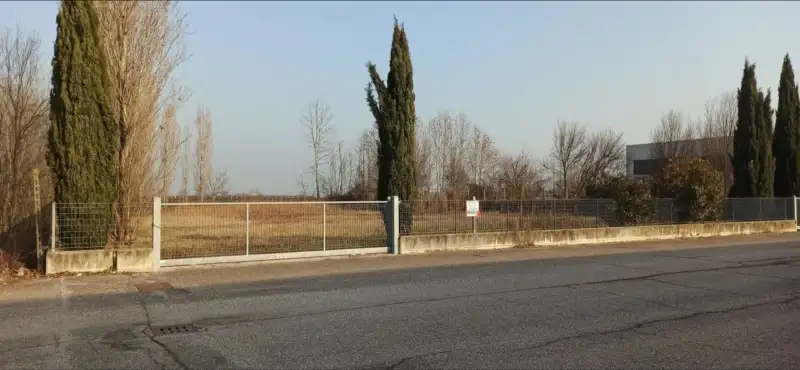 Terreno in Vendita ad Erbè via della Libertà, Erbè
